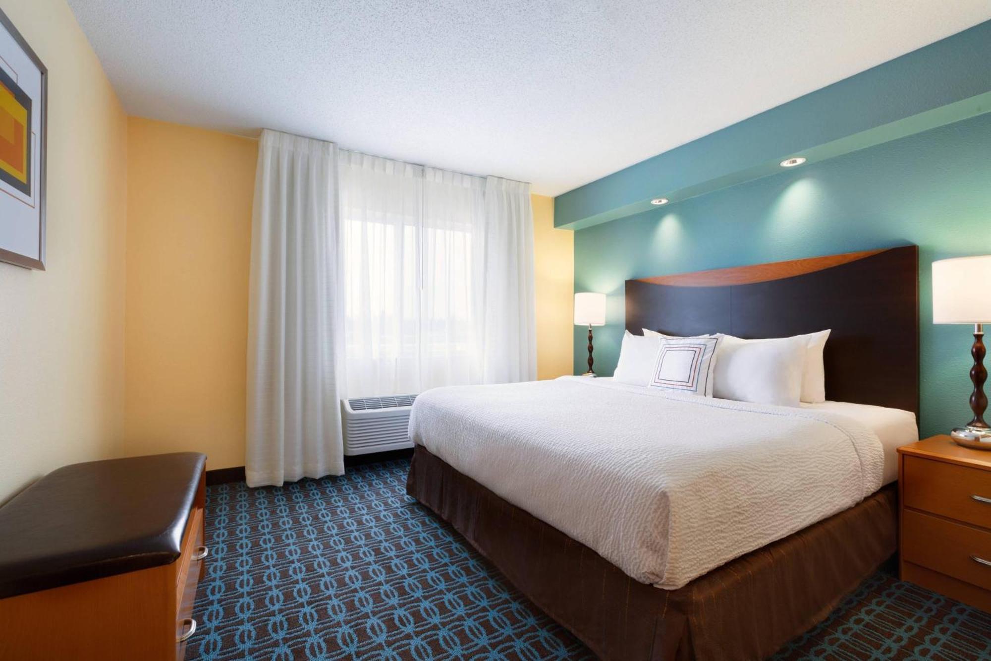 Hotel Fairfield & South Bismarck